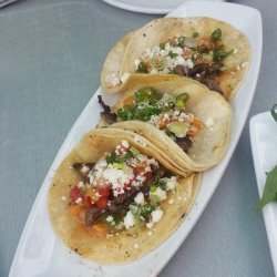 Arrachera (Skirt Steak Tacos)