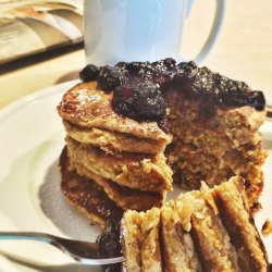 Banana Raisin and Oatmeal Pancakes