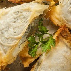 Spinach and 3 Cheese Phyllo Triangles