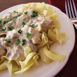 Slow Cooker Chicken Stroganoff