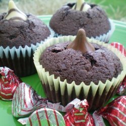 Double Kisses Chocolate Cupcakes