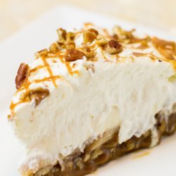 Caramel Pecan Cheesecake Pie