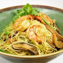 Singapore Fried Rice Noodles