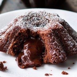 Molten Spiced Chocolate Cabernet Cakes