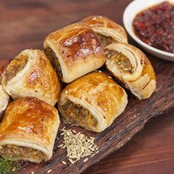 Chilli Pork Sausage Rolls