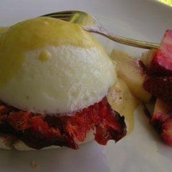 Poached Eggs and Smoked Salmon with Tarragon Bearnaise