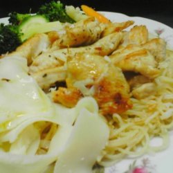 Angel Hair Pasta With Chicken and Garlic