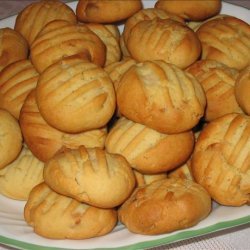 Macadamia and White Chocolate Biccies