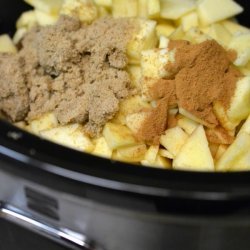 Easy Slow Cooker Applesauce