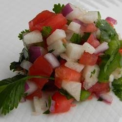 Miki's Jicama (Pico de Gallo Salsa)