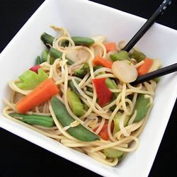 Vegetable Lo Mein Delight