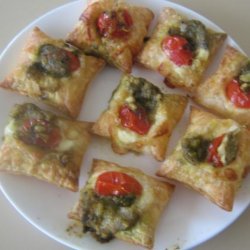 Super Easy Appetizer - Tomato and Pesto Crostini