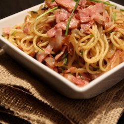 Spaghetti With Bacon and Onion