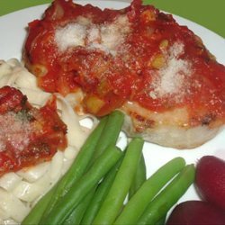 Red, Green and White Onion Sauce With Pork Cube Steak