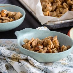 Cinnamon-Apple Chex Mix