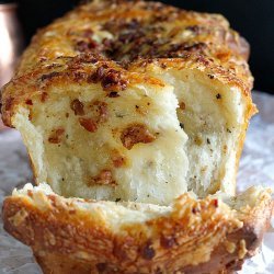 Pull-Apart Bacon Bread