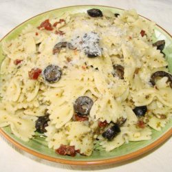 Bow Ties With Pesto, Kalamatas, and Sun-Dried Tomatoes