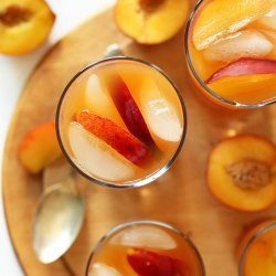 Simple Peach Tea