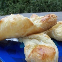 Easiest Cheese Danish