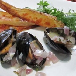 Moules Frites - French/Belgian Bistro Style Mussels and Chips