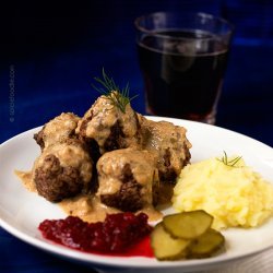 Swedish Meatballs With Sauce