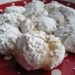 Almond Snowballs