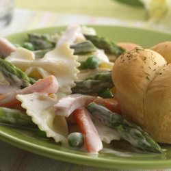 Creamy Pasta With Spring Vegetables