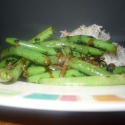 Loubieh Bizeit + Kizbarh - Lebanese String Beans + Cilantro