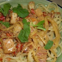 Olive Garden Chicken and Shrimp Carbonara