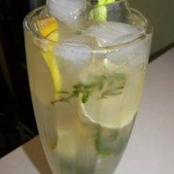 Vodka-Thyme Lemonade