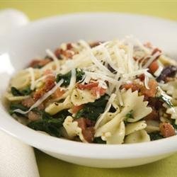 Spinach Basil Pasta Salad