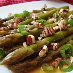 Asian Asparagus Salad with Pecans