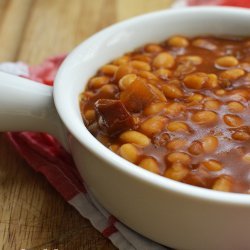 Slow Cooker Baked Beans