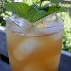 Apple Ginger Mint Iced Tea