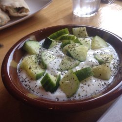 Yogurt-Cucumber Dip ( Ww )