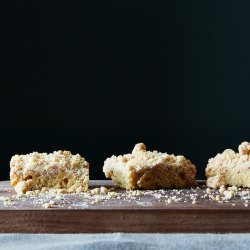 Molasses Crumb Cake