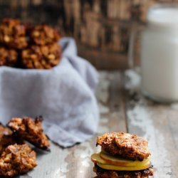 Vegan Apple Oatmeal Cookies