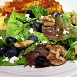 Simple Greens and Fruit Salad With Gorgonzola Cheese