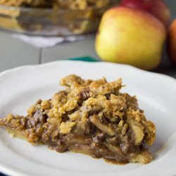 Caramel Apple Pecan Pie