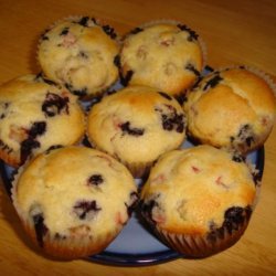 Rhubarb Blueberry Muffins