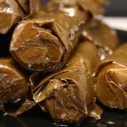 Dolmadakia (Stuffed Grape Leaves)