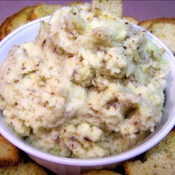 Skordalia (Potato and Garlic Dip)