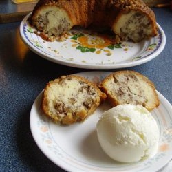 Lemon-Amaretto Bundt Cake