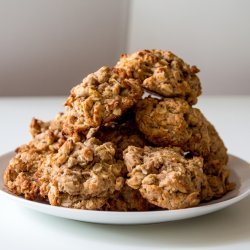 Peanut Butter and Banana Oat Cookies