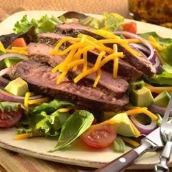 Grilled Pepper Steak Salad