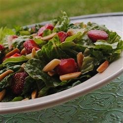 Nutty Fresh Strawberry Salad