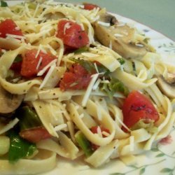 Fettuccini With Garlic, Green Onions & Mushrooms