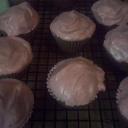 Whipped Strawberry Cream Cheese Frosting