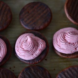 Red Velvet Whoopie Pies