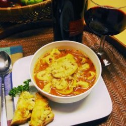 Healthy Tomato-Tortellini Soup